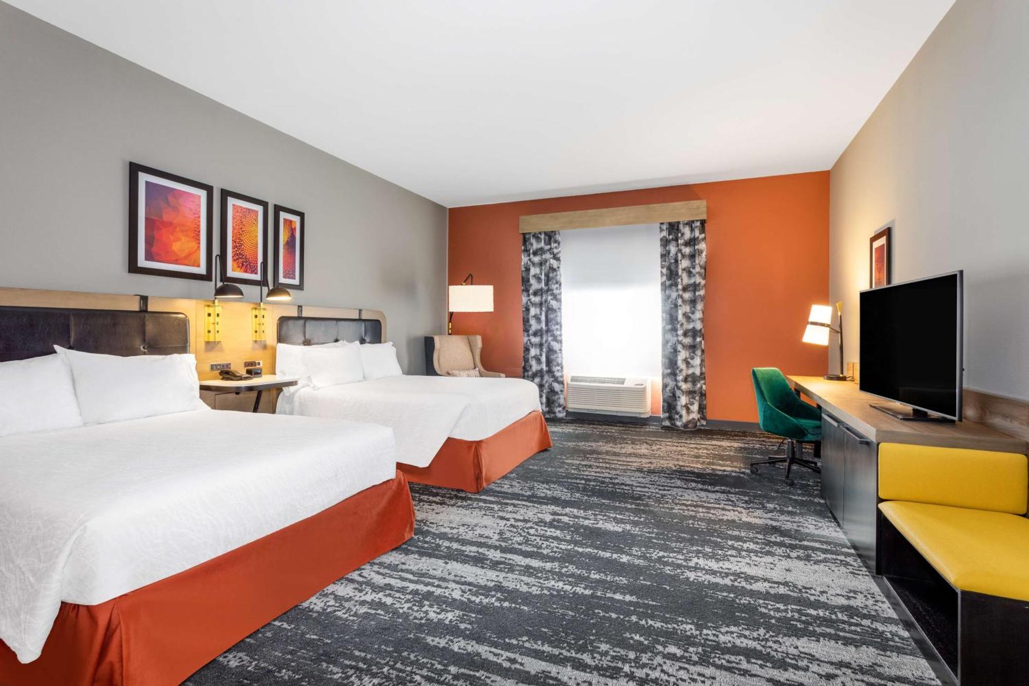 Hilton Garden Inn Hays, Ks Екстериор снимка