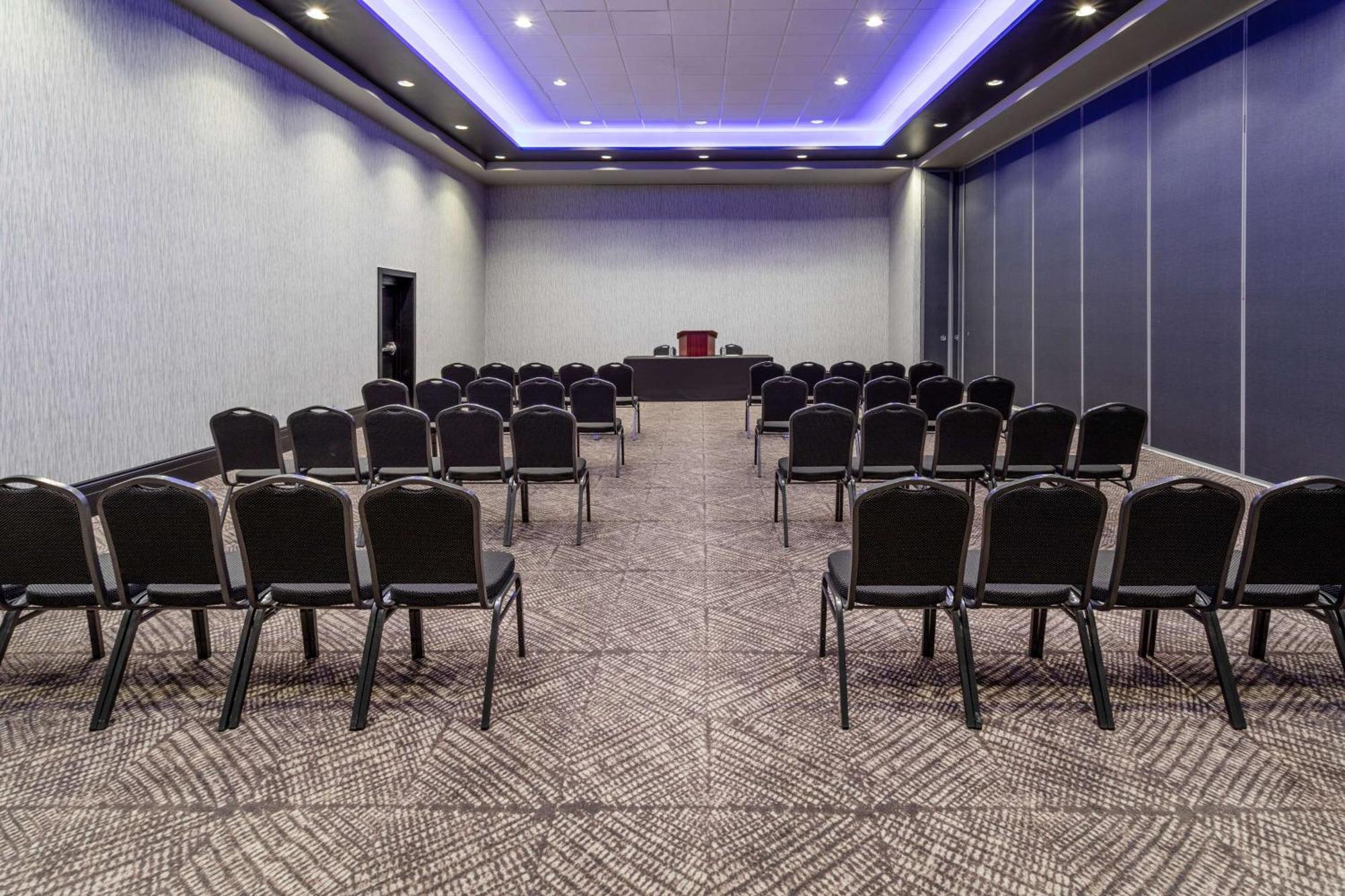 Hilton Garden Inn Hays, Ks Екстериор снимка